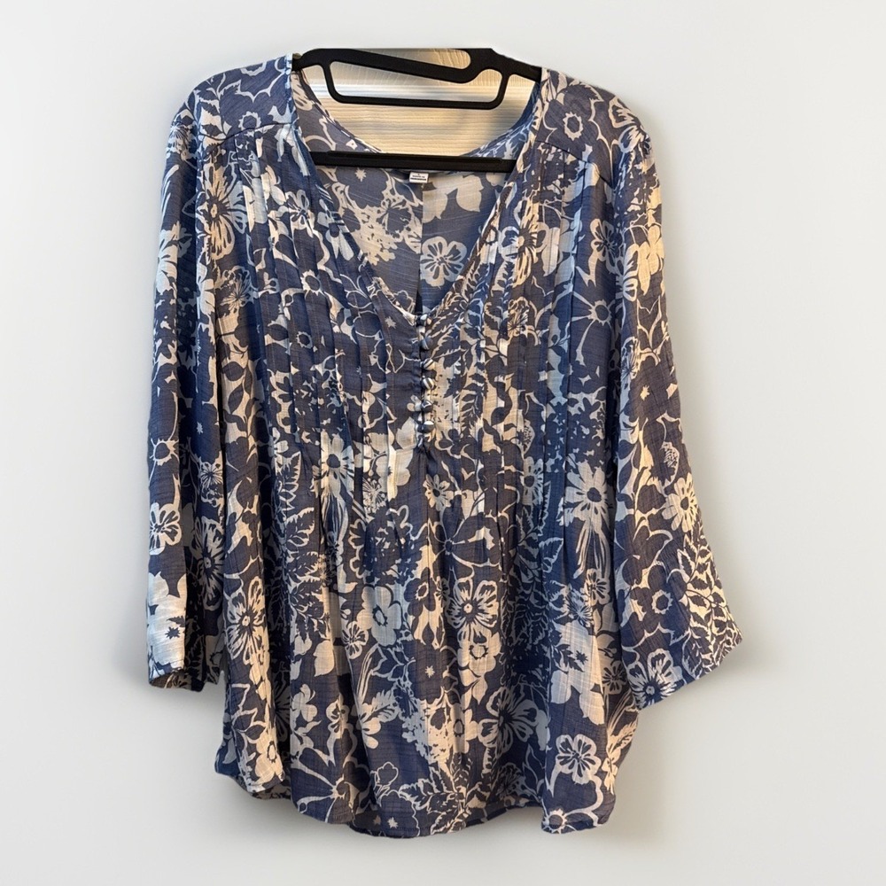Counterparts Womens L Blouse Blue White‎ Floral Pintuck 3/4 Sleeve Lightweight